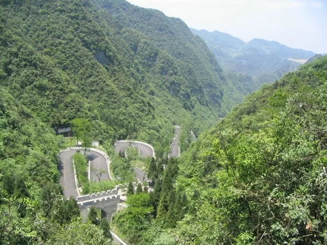 海全汽车新长征娄山关